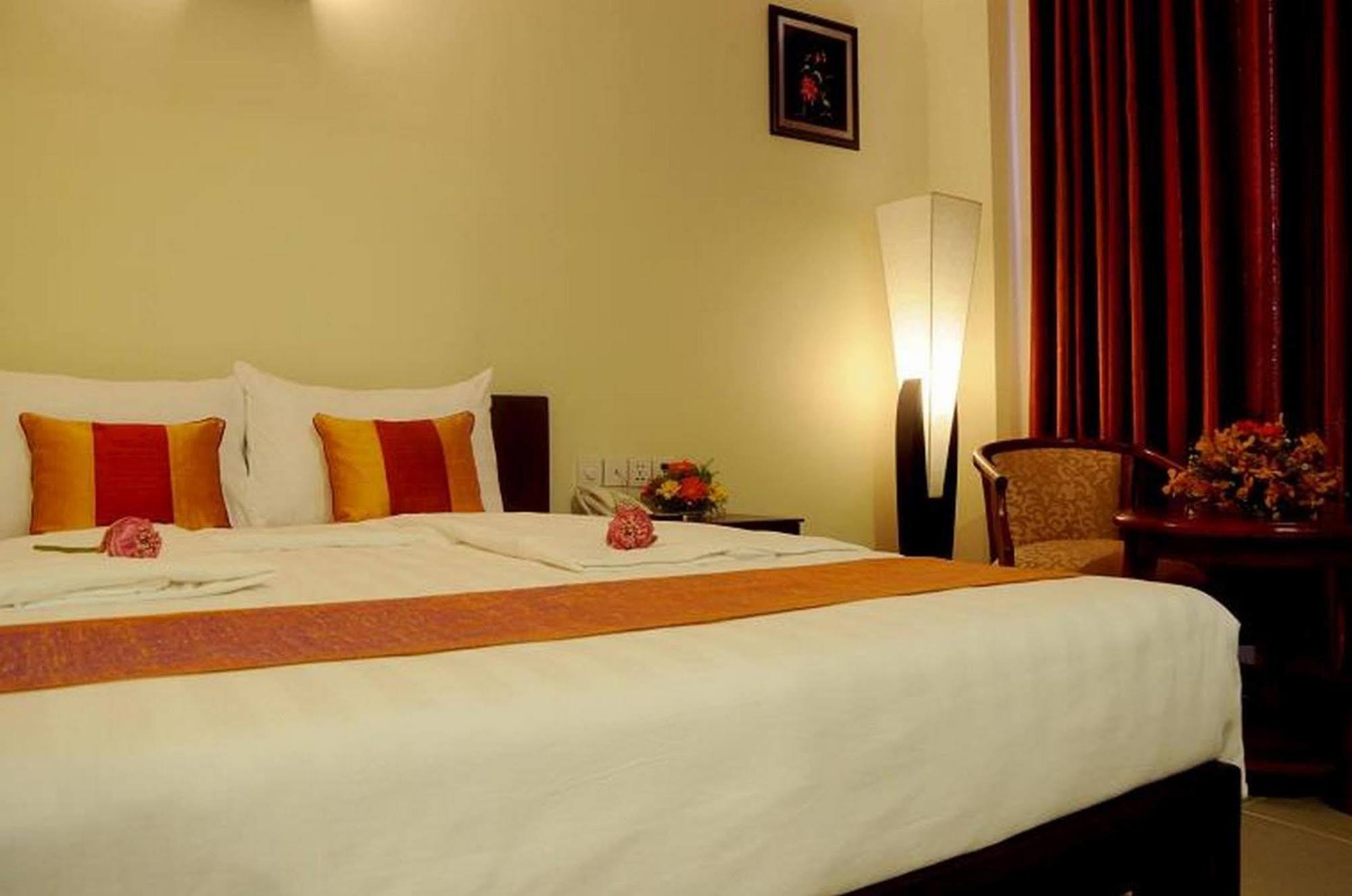 V N E Hotel Phnom Penh Luaran gambar