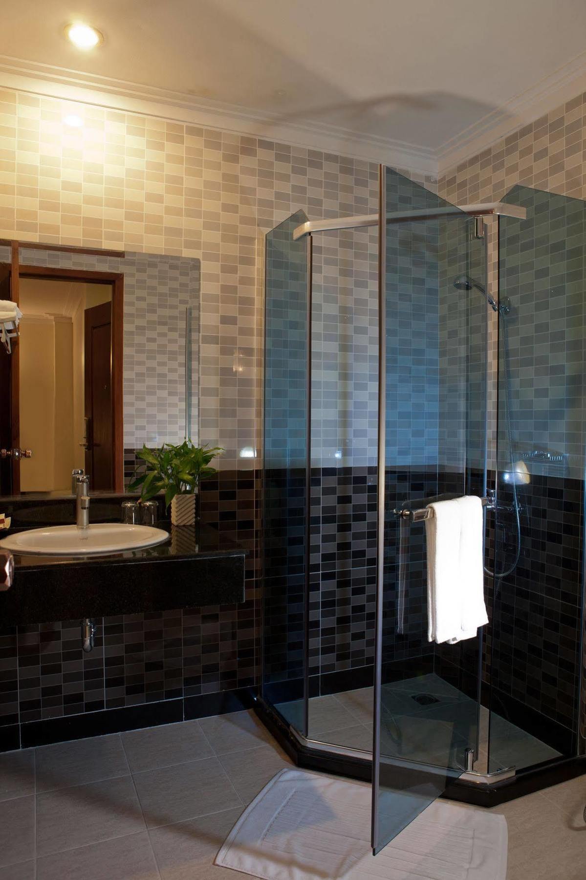 V N E Hotel Phnom Penh Luaran gambar