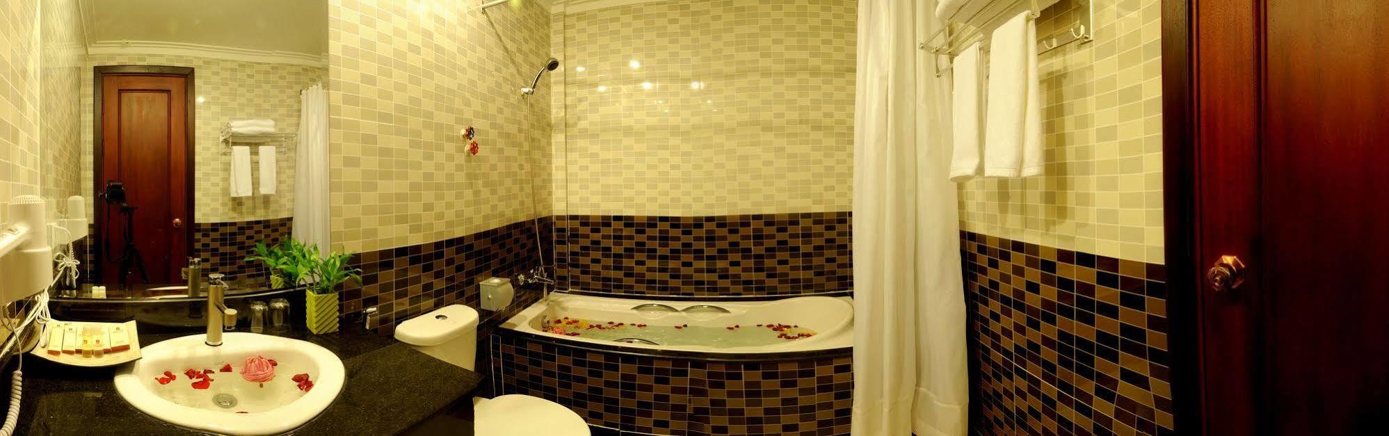 V N E Hotel Phnom Penh Luaran gambar