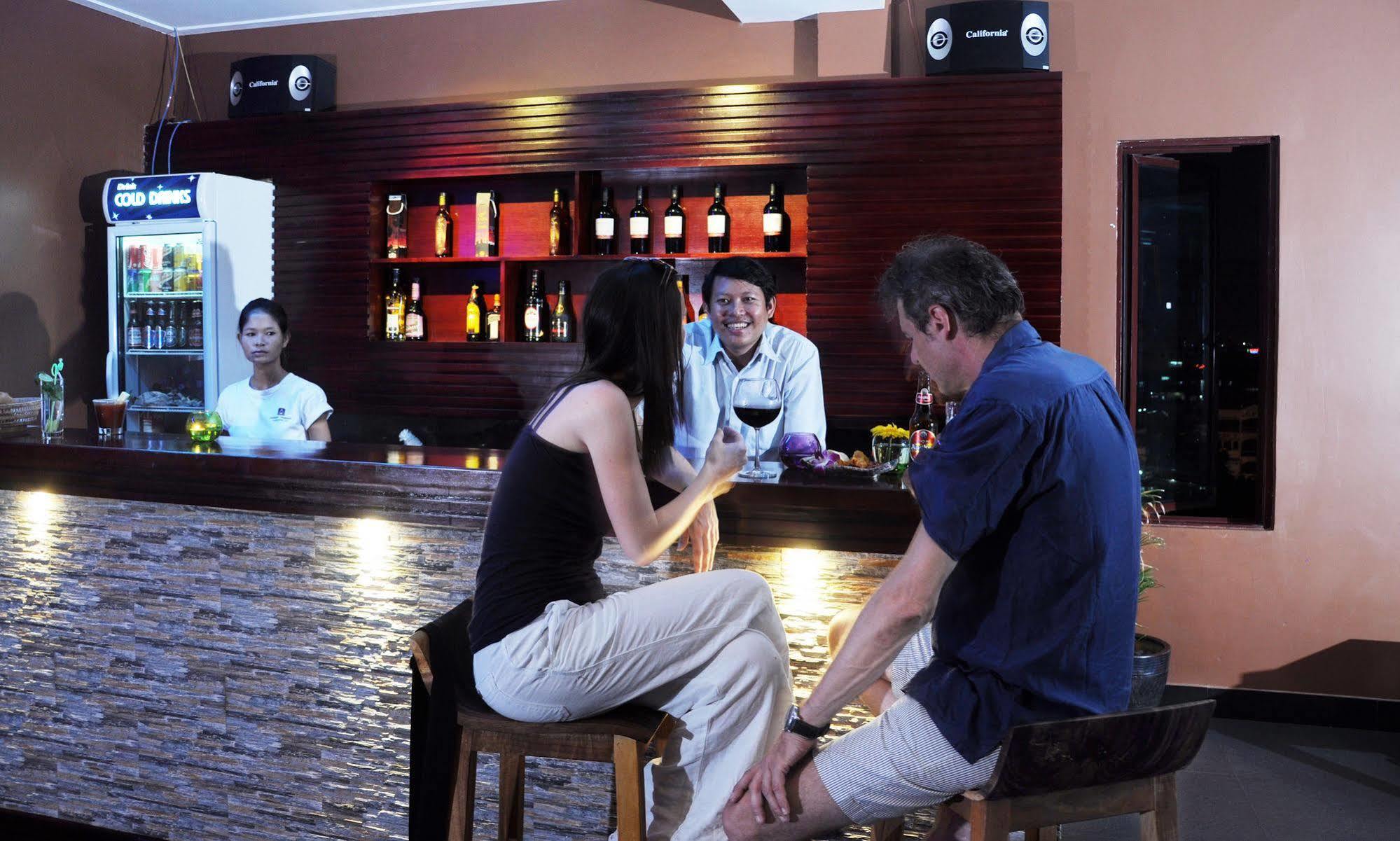 V N E Hotel Phnom Penh Luaran gambar